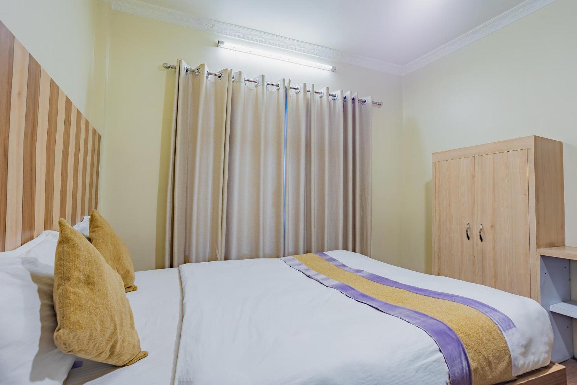 Oyo 821 Hotel Gauri Katmandu Dış mekan fotoğraf